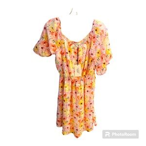 Gorgeous floral dress NWT